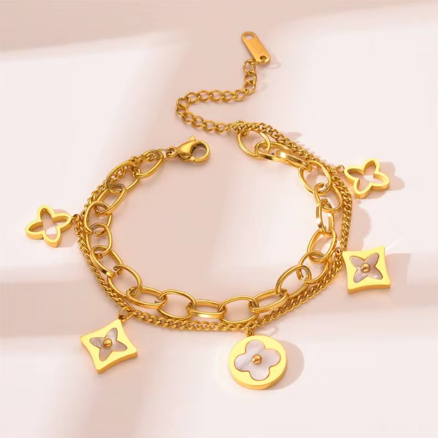 Clover Charm 18k Gold Bracelet